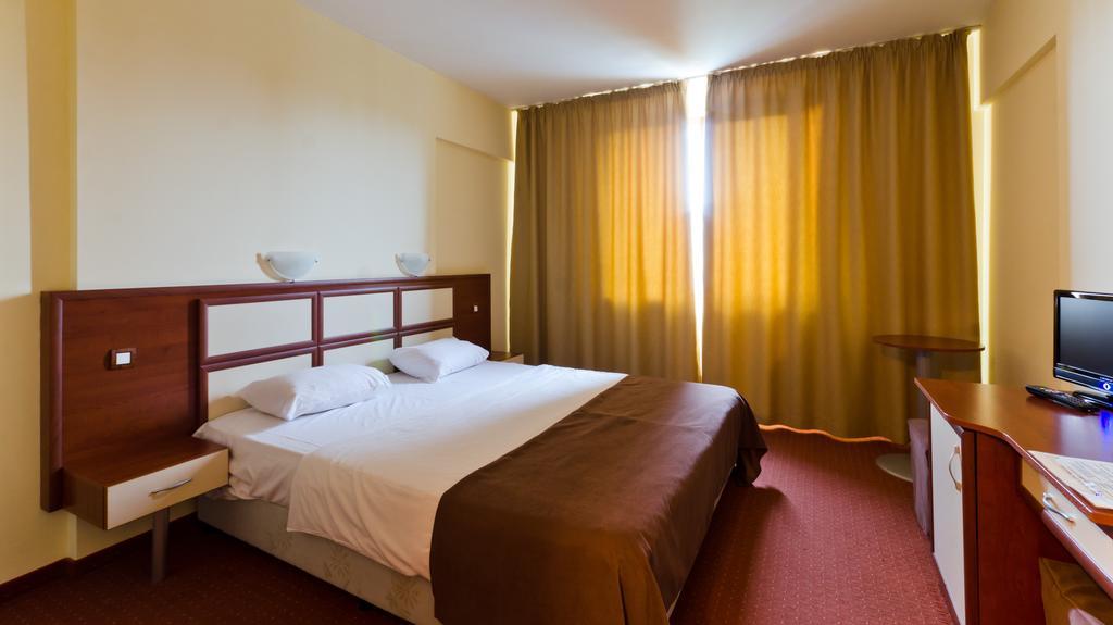 Nadejda Hotel صوفيا المظهر الخارجي الصورة