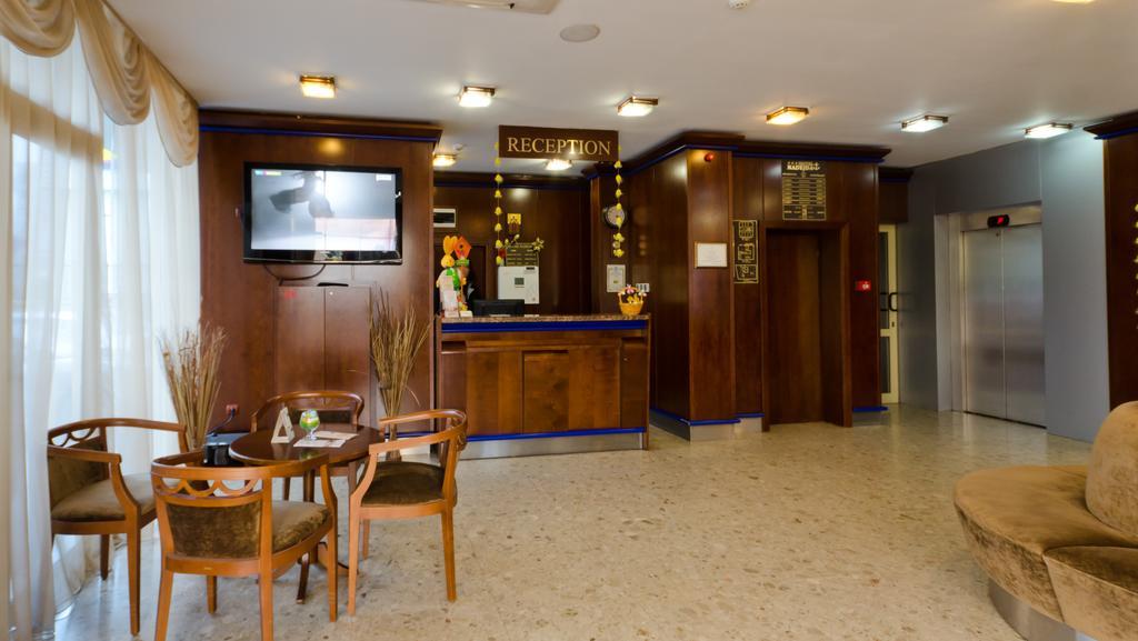 Nadejda Hotel صوفيا المظهر الخارجي الصورة