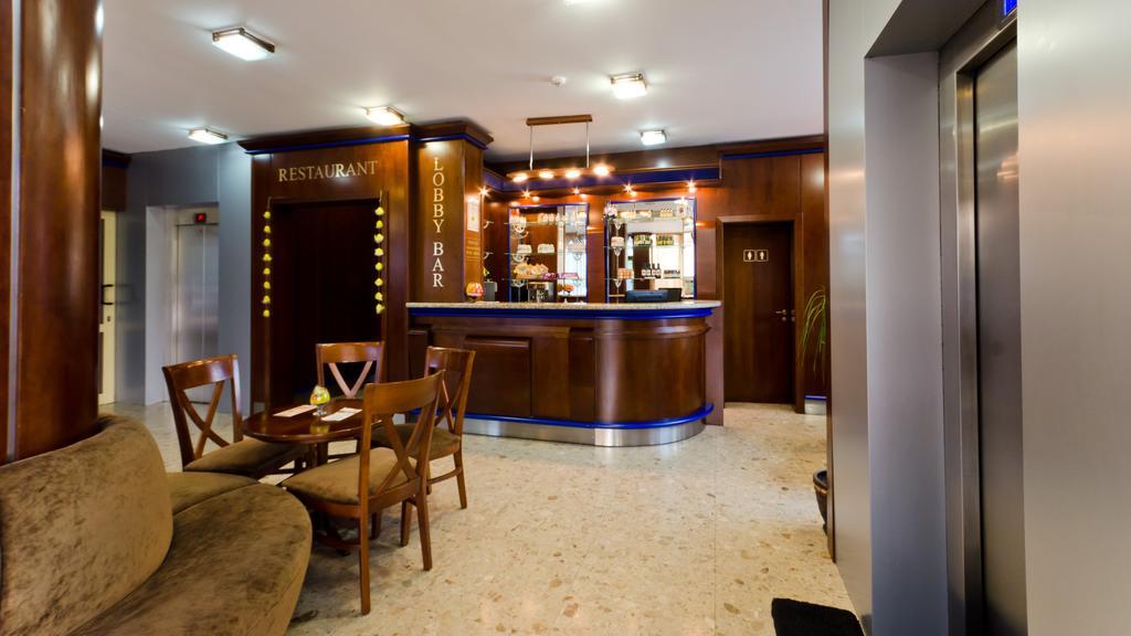 Nadejda Hotel صوفيا المظهر الخارجي الصورة