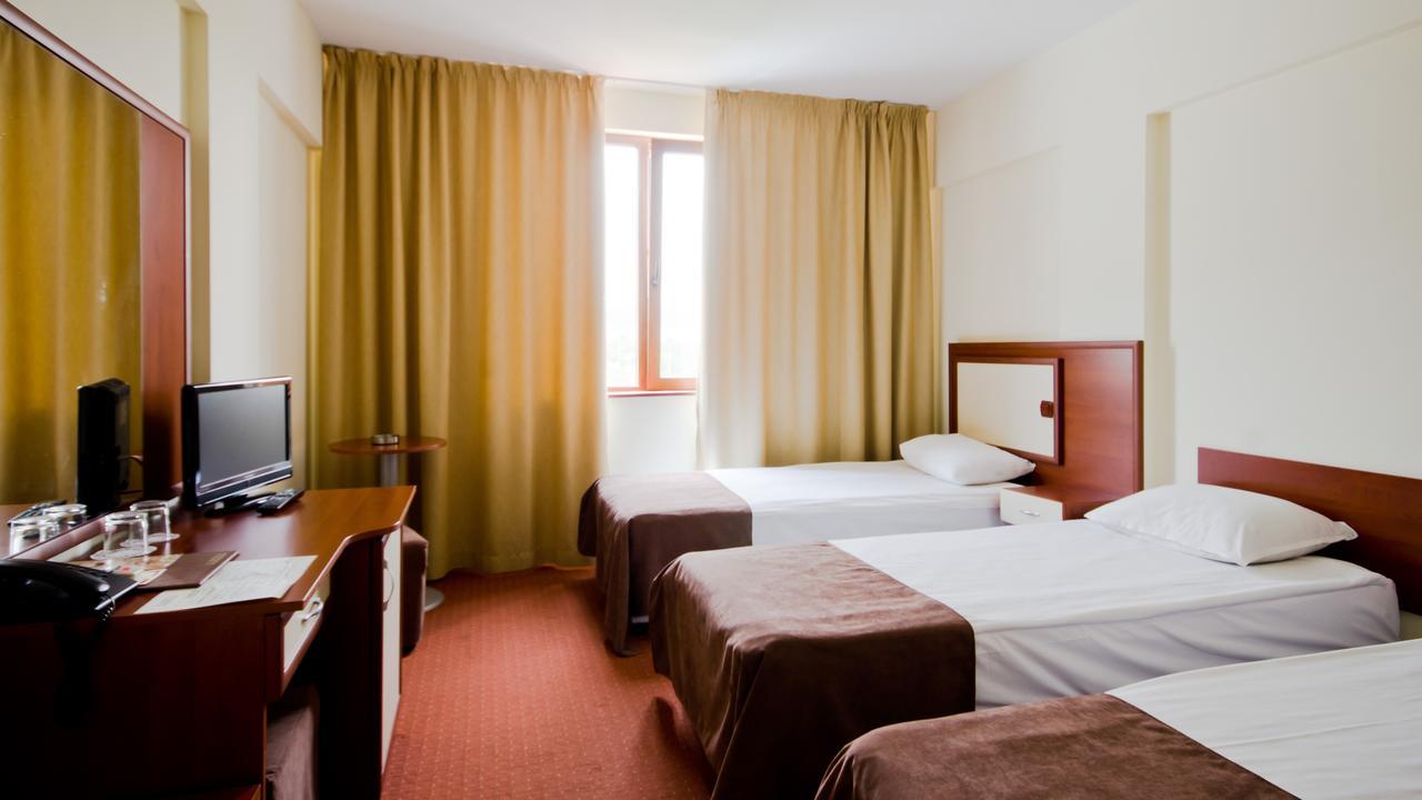 Nadejda Hotel صوفيا المظهر الخارجي الصورة