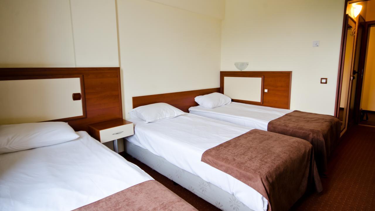 Nadejda Hotel صوفيا المظهر الخارجي الصورة