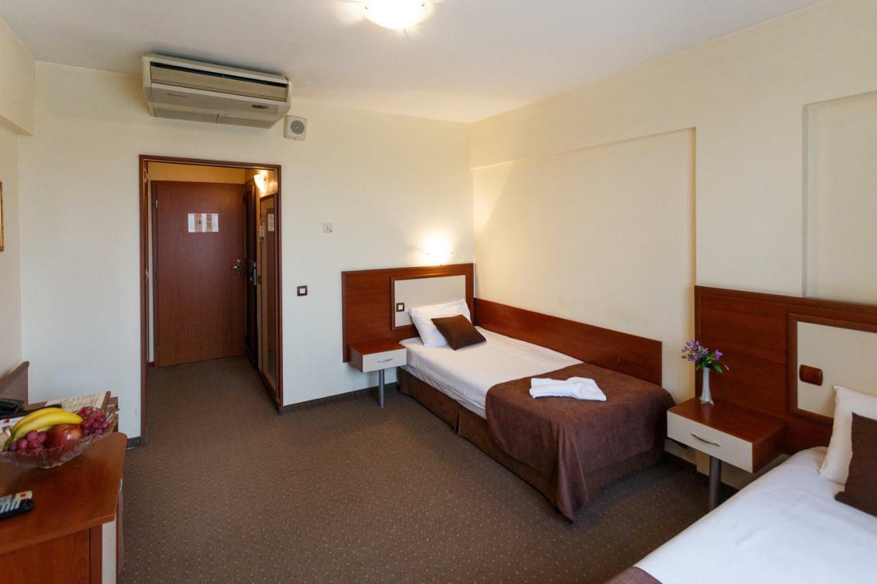 Nadejda Hotel صوفيا المظهر الخارجي الصورة